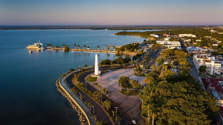 Denuncian inflación de 100 MDP en remodelación de Bulevar Bahía