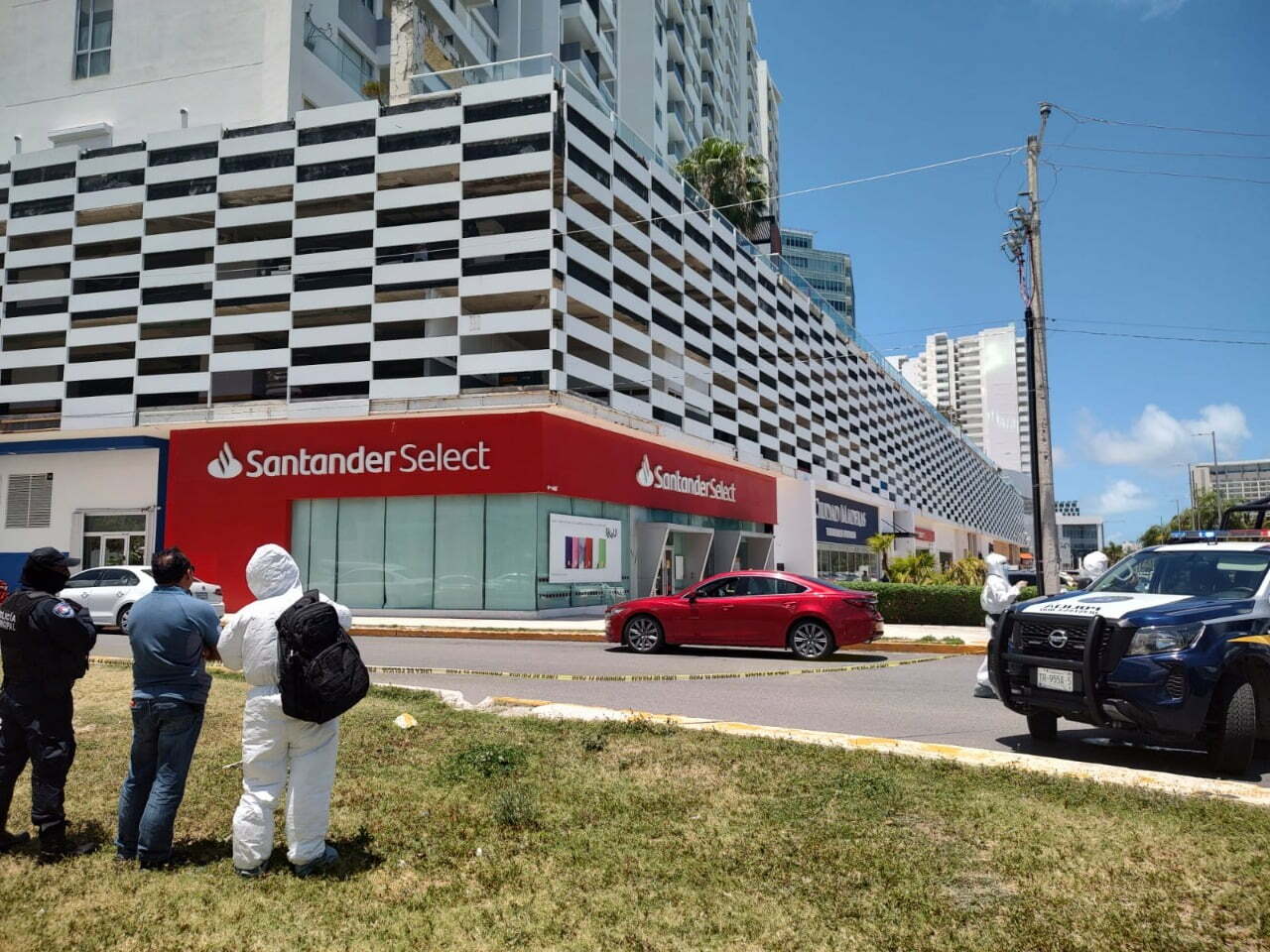 Lo hieren de bala al salir del banco en Malecón Américas