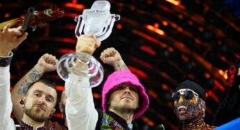 Ucranianos ganadores de Eurovisión subastan trofeo