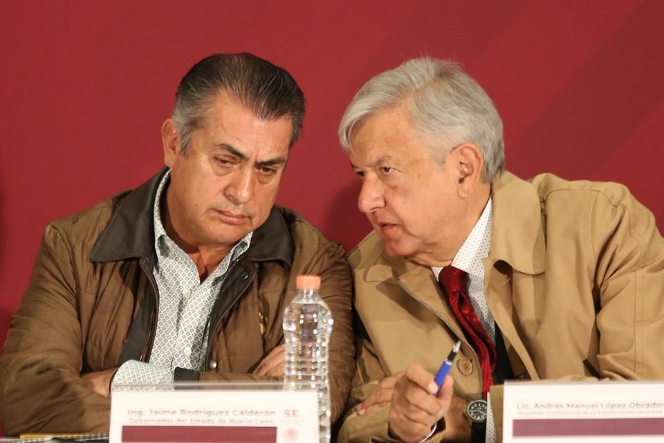Bronco le pide ayuda