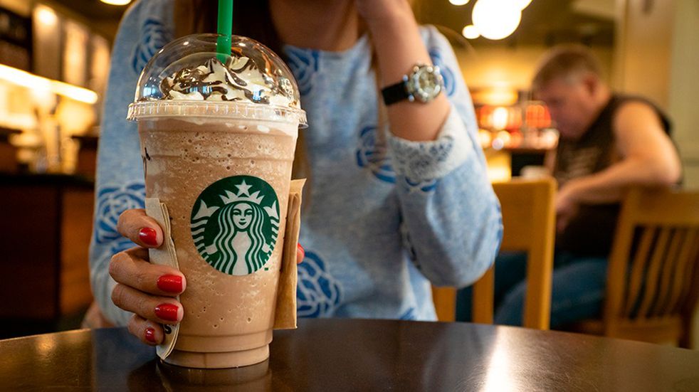 ¿Quieres vender Frappuccinos? Starbucks te podría demandar