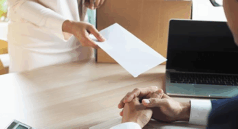 Cifra récord de empleados renunciando en EU; Buscan mejores ofertas