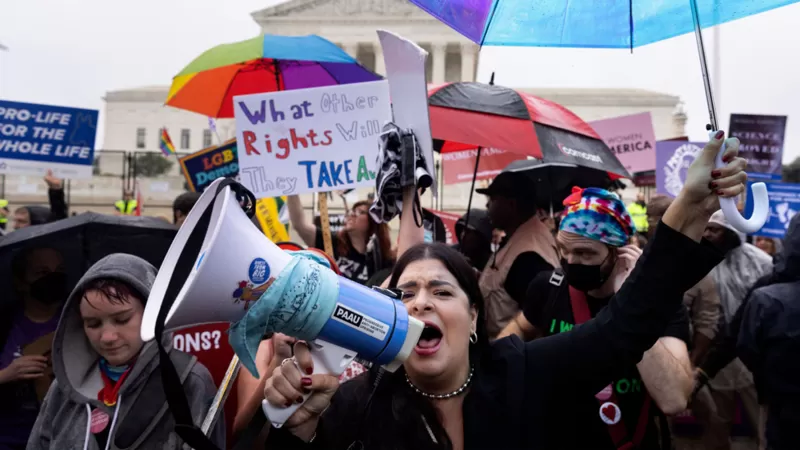 La Corte Suprema de EE.UU. anula el derecho al aborto