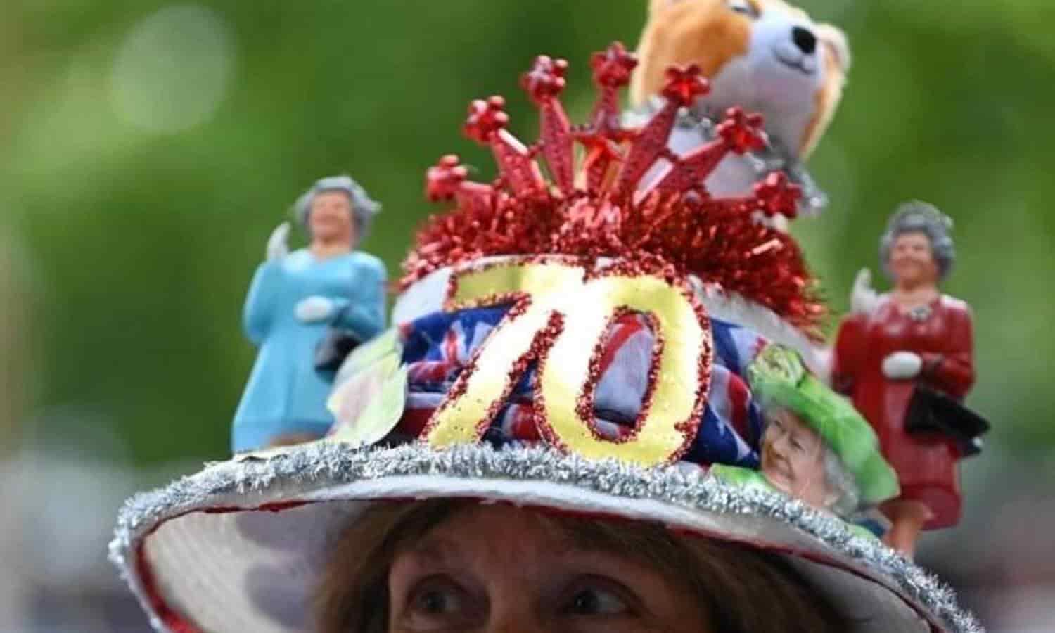 Preparan el festejo por los 70 años de reinado de Isabell II