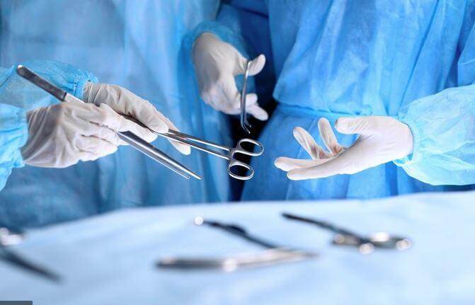 Ley anti aborto también afecta a estudiantes de medicina