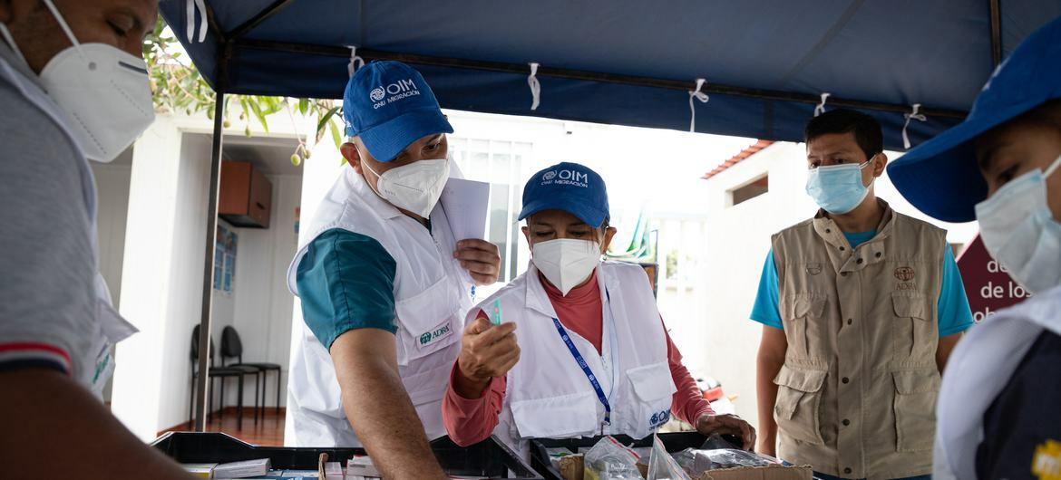 Migrantes y refugiados merecen salud digna: OMS