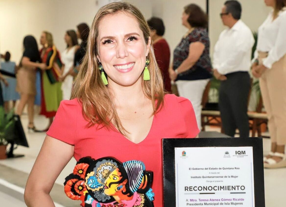 Reconoce IQM labor de Atenea Gómez a favor de las mujeres isleñas