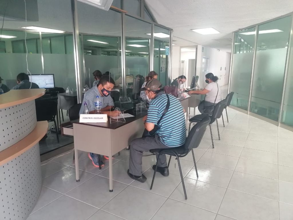 Atiende SEQ mil 200 trámites presenciales de inscripción, cambios de turno y de escuela en Cancún