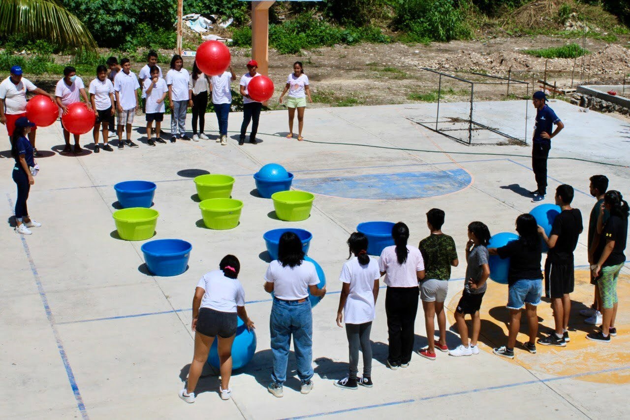 Conmemoran día de la juventud en Puerto Morelos