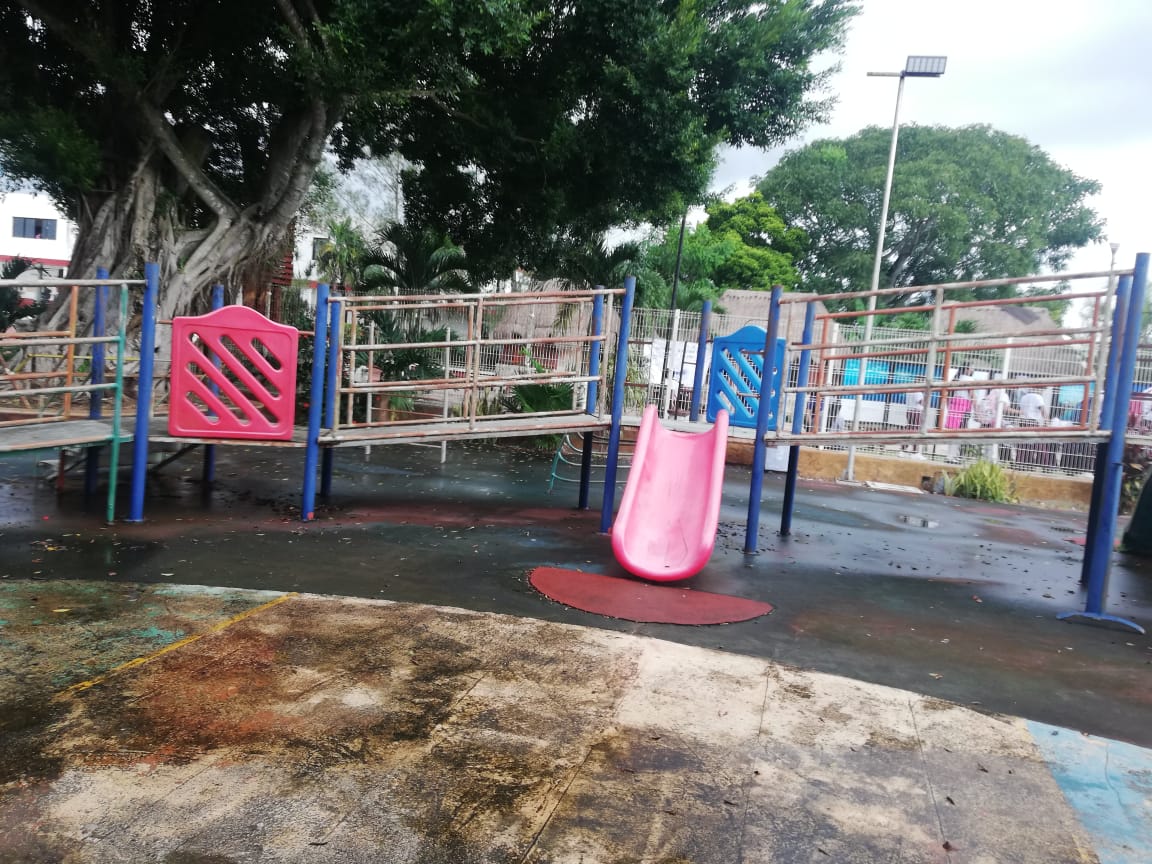 Denuncian abandono del Parque de las Ballenas en Kantunilkín