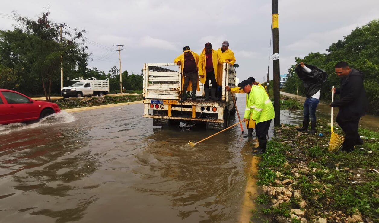 Retiran 18 toneladas de basura de alcantarillas durante el fin de semana