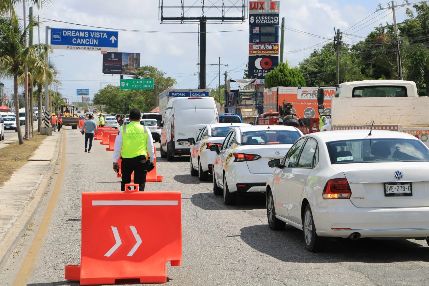 Anuncian cierre de vía alterna del bulevar Colosio por obras de Aguakan
