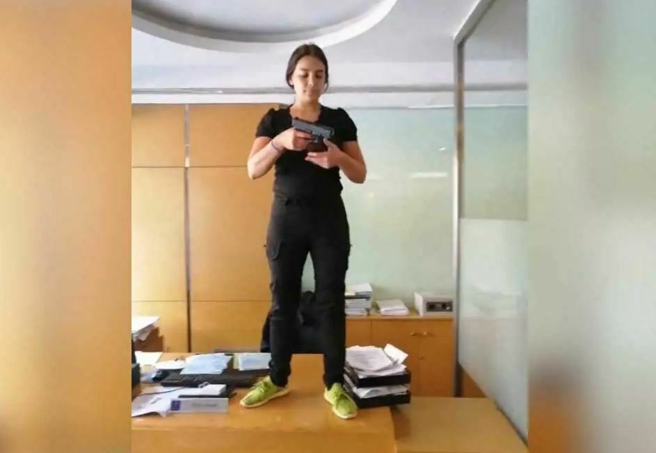 Mujer asalta banco con arma de juguete en Líbano