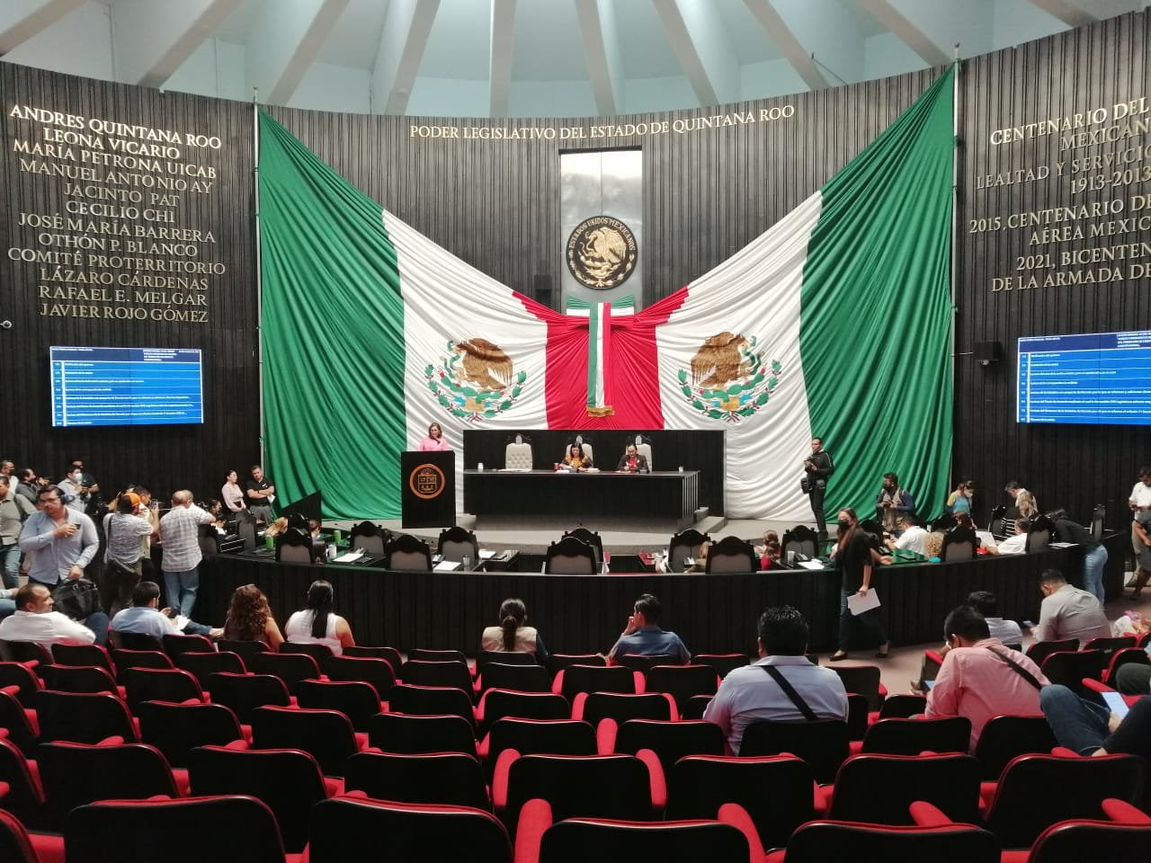 Propone Congreso espacio exclusivo para mujeres en transporte público en Quintana Roo