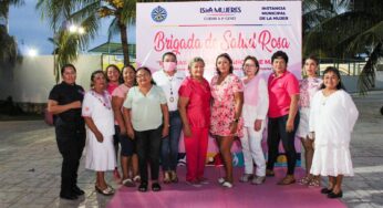 Otorgan diversos servicios a través de la Brigada Rosa en la colonia La Gloria de Isla Mujeres