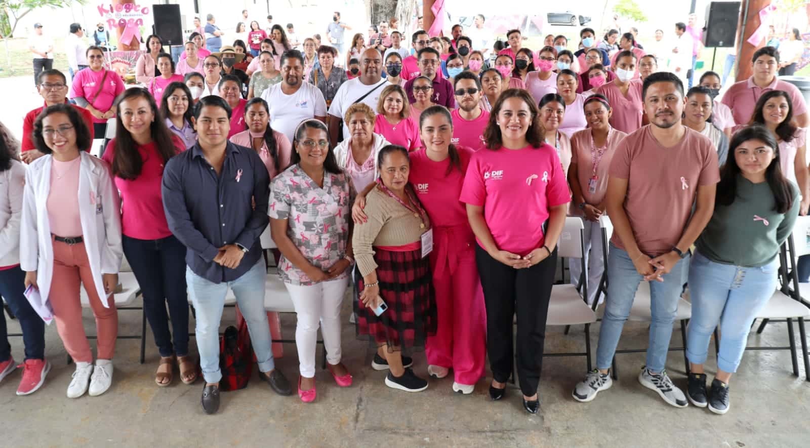Atiende y previene DIF Solidaridad el cáncer de mama