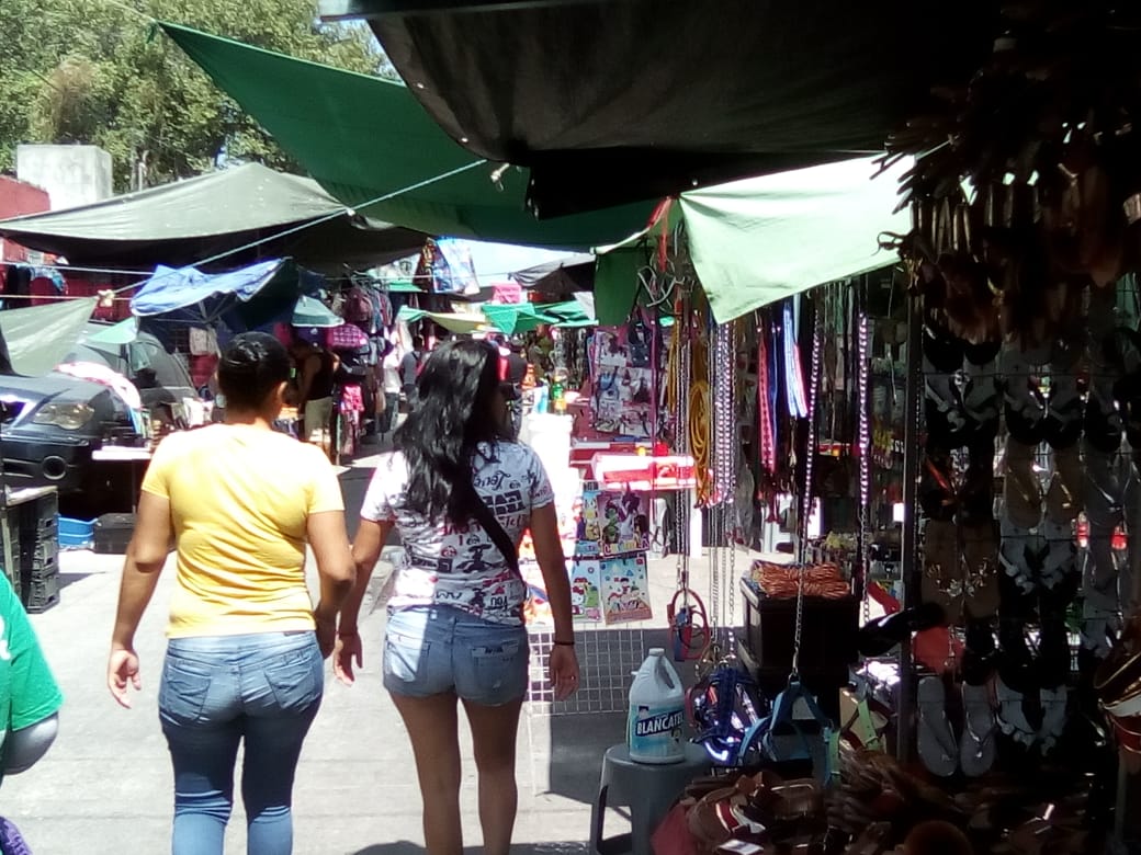 Tianguistas ya comienzan a ver señales de reactivación económica