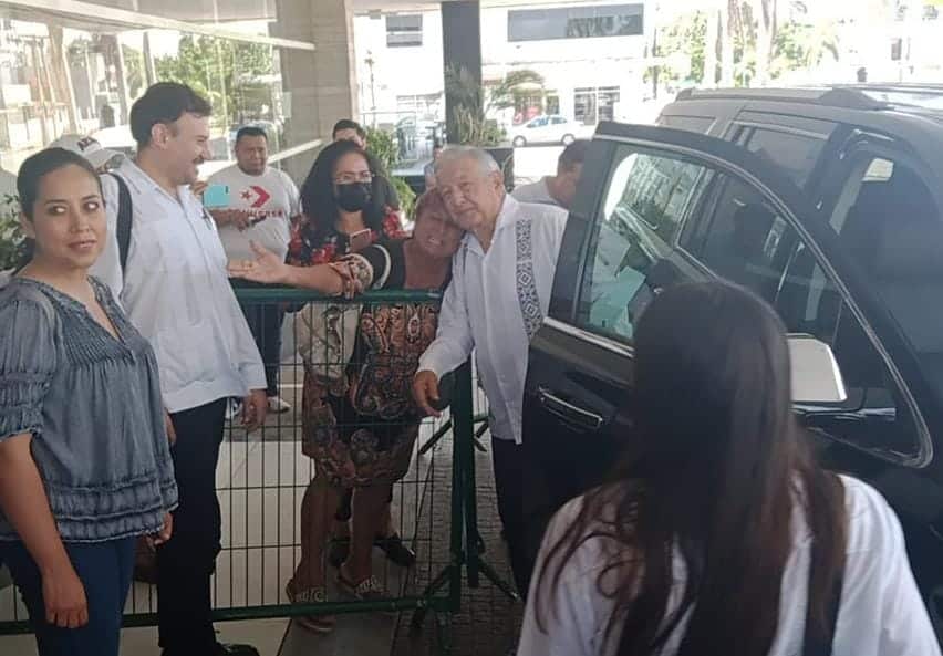 Supervisa presidente Obrador construcción del Tren Maya en Quintana Roo