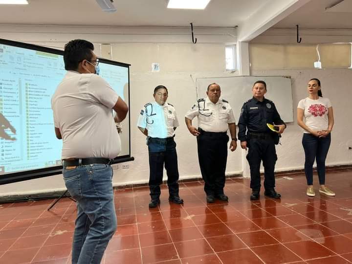 Capacita Tránsito a operadores de transporte público