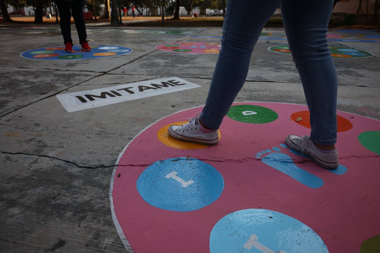 Rehabilitan 30 parques de zona fundacional de Cancún