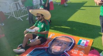 “Por si se arman los madr*zos”: Mexicanos llevan toalla con rostro de Adame a Qatar