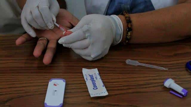 Disminuyen acciones del sistema de salud en la prevención y atención del VIH