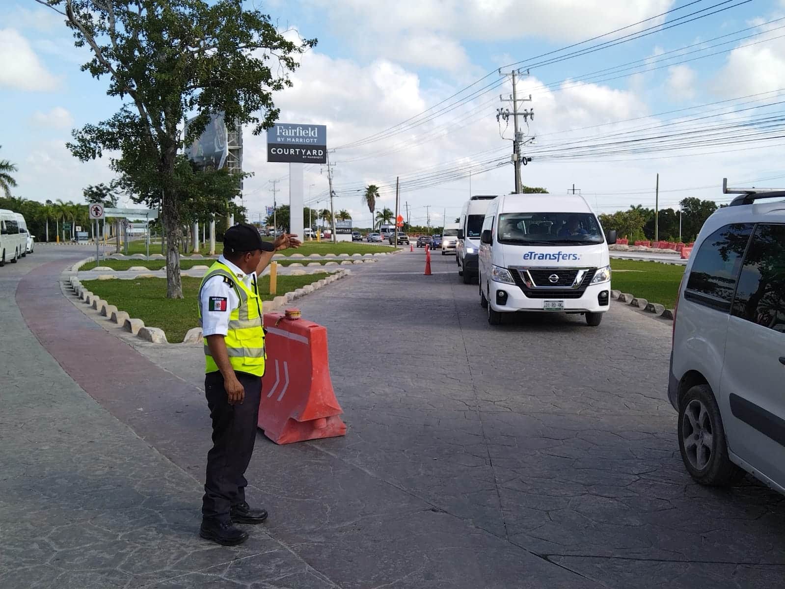 Mantiene tránsito dispositivo de seguridad vial en el Blvd. Colosio