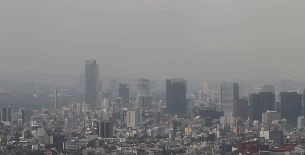 Prevalece mala calidad del aire en Nuevo León