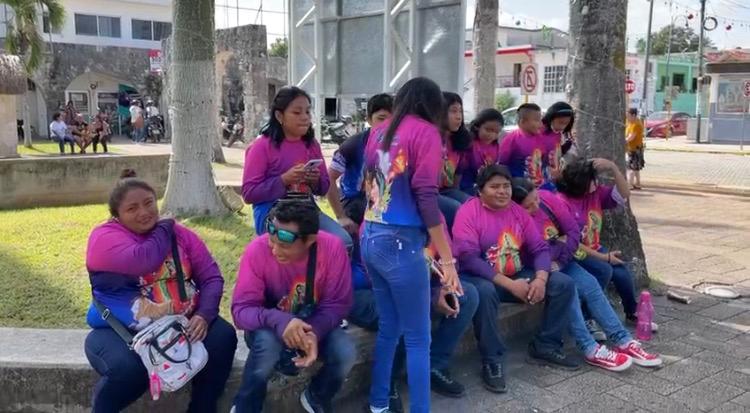 Cumplen mandas a la virgen de Guadalupe con recorridos y peregrinaciones