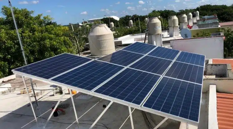 Otorgarán apoyo económico para adquirir panel solar en Chetumal