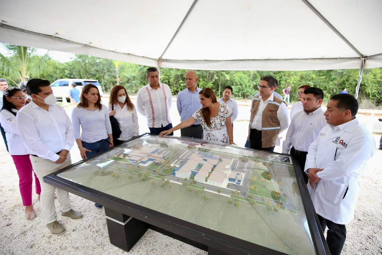 Fortalece Mara Lezama infraestructura hospitalaria en el sur del Estado