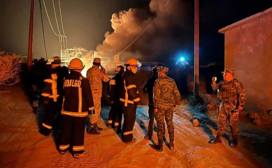 Muere trabajador de Pemex tras explosión de toma clandestina