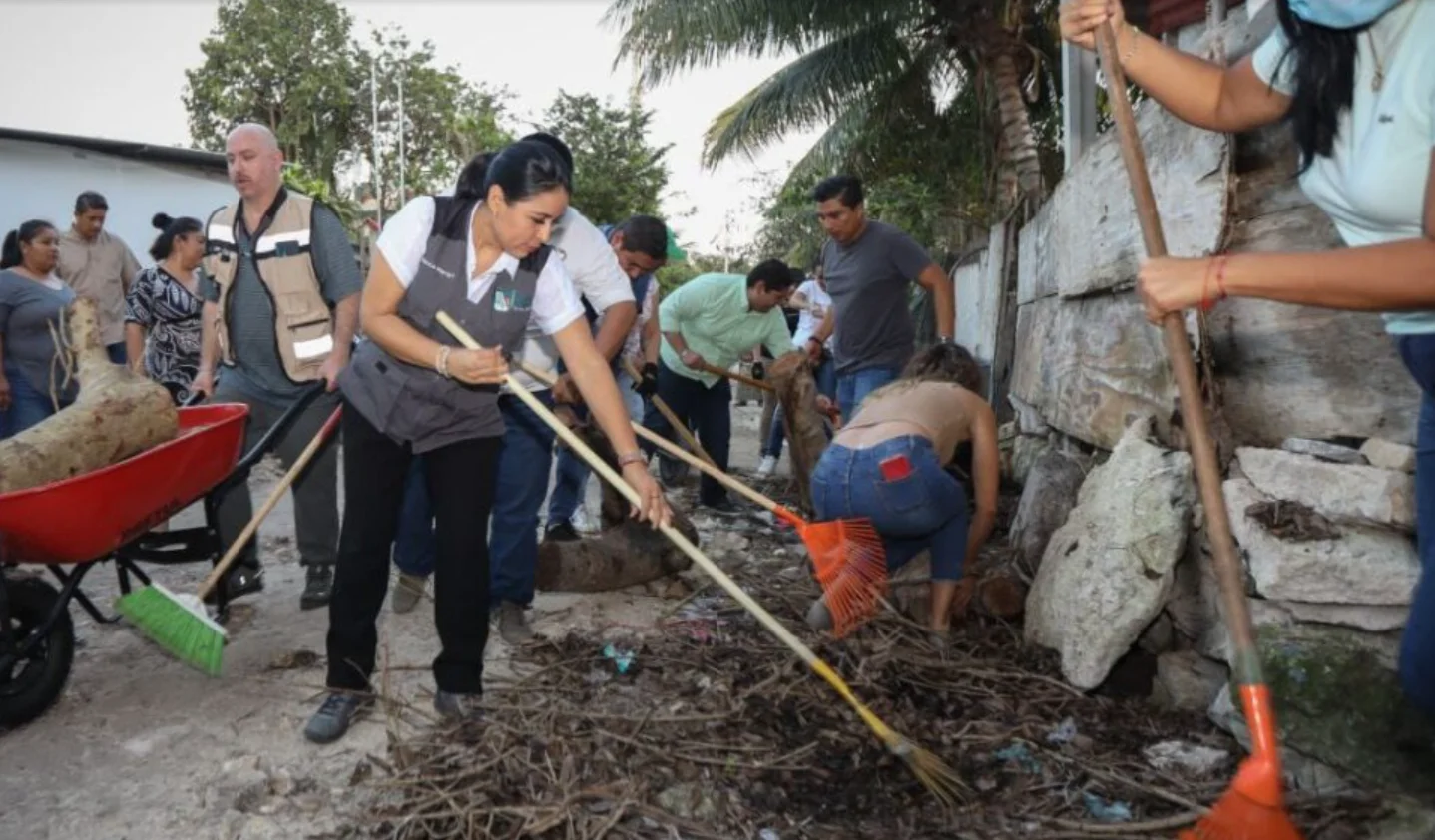 Encabeza Blanca Merari jornada de Descacharrización en Puerto Morelos
