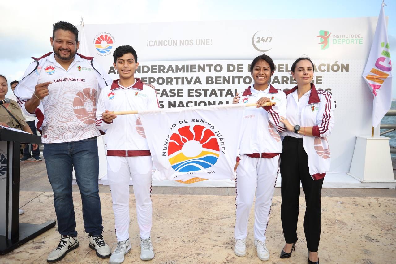 Abanderan a representantes para las olimpiadas CONADE