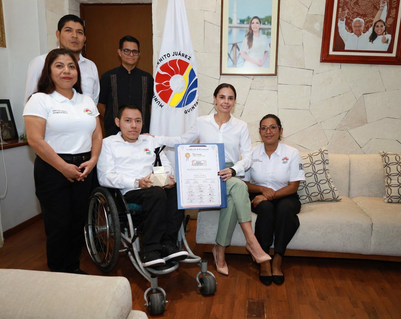 Recibe Ana Patricia Peralta reconocimiento de Ciudad Incluyente
