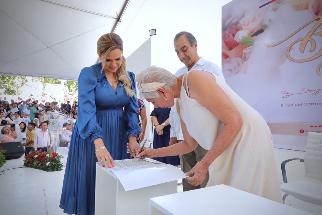 Se dan el sí 280 parejas en las Bodas Colectivas 2023