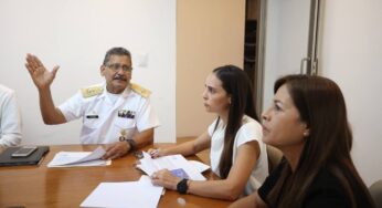 Coordinan autoridades atención a recale de sargazo en Cancún