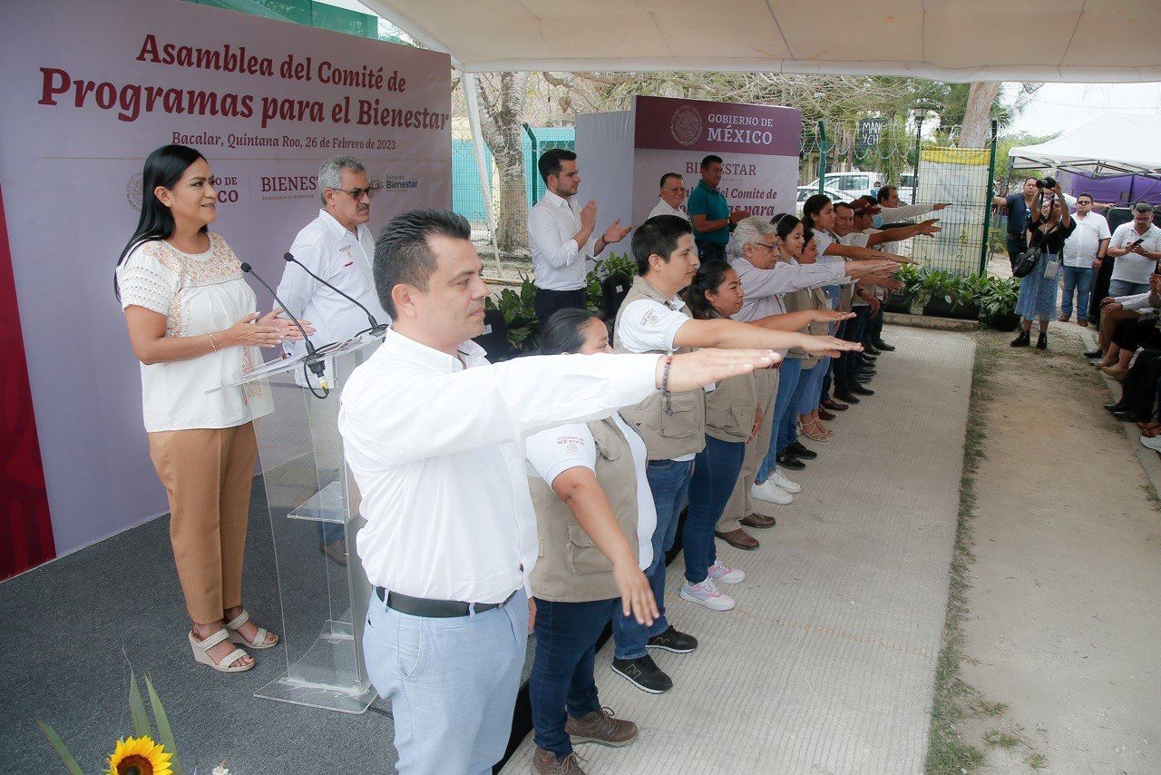 Rinde protesta el Comité de Programas para el Bienestar en QRoo