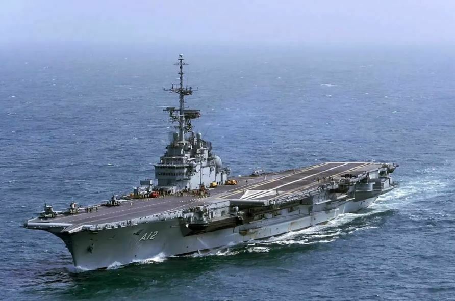Brasil hunde en el Atlántico portaaviones con materiales tóxicos