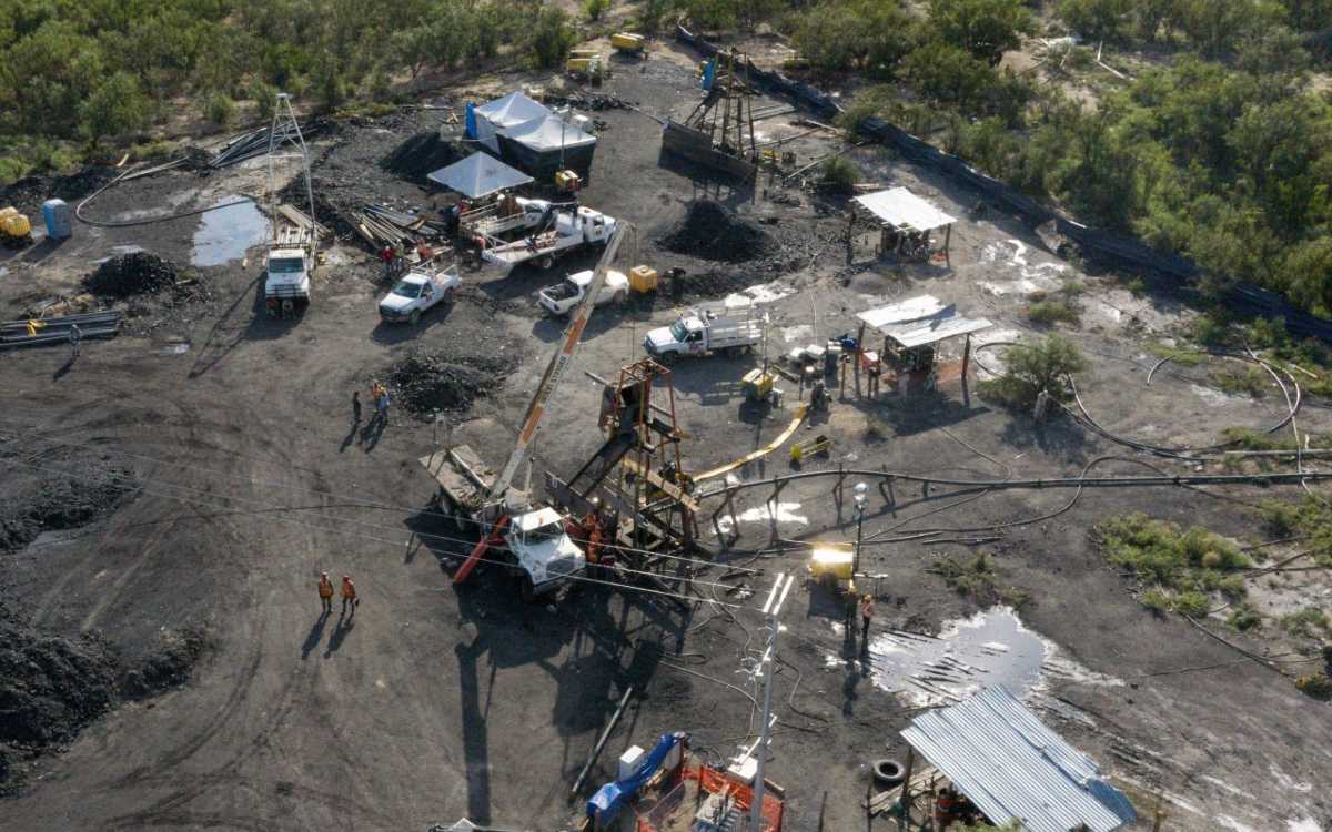 Rescate de mineros del Pinabete será en diciembre: AMLO