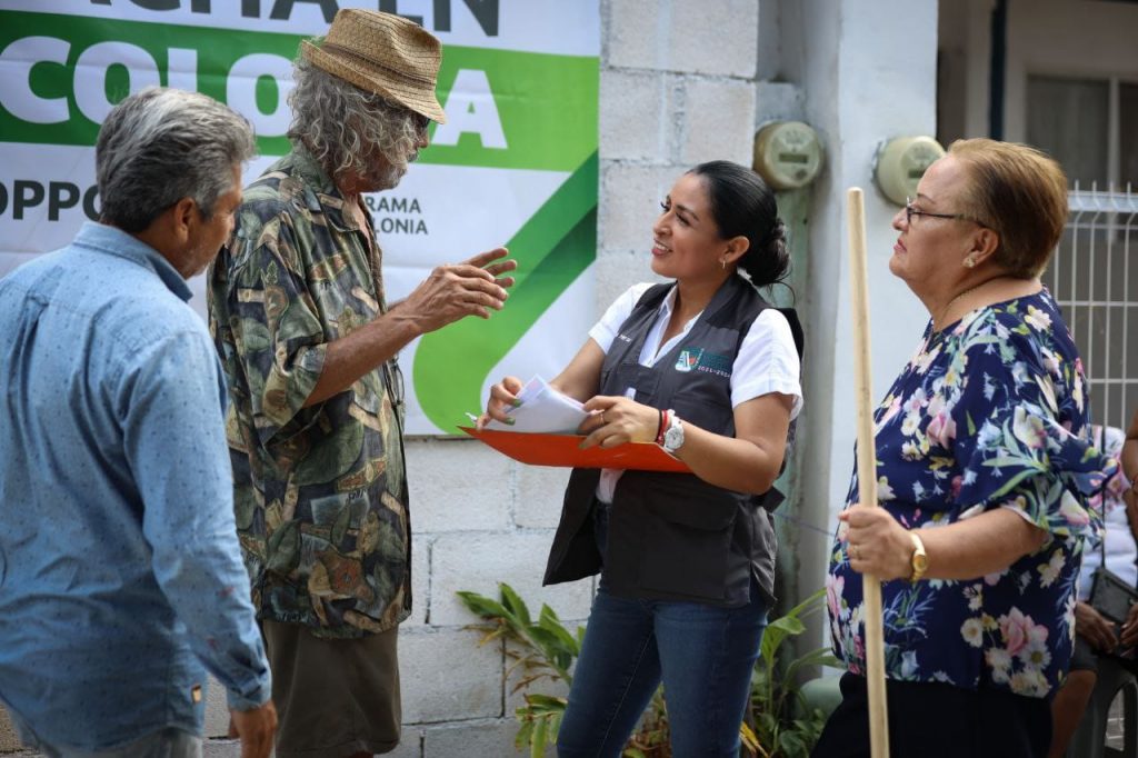 Blanca Merari llevan jornada de limpieza y combate a la generación de mosquitos al fraccionamiento Villas la Playa