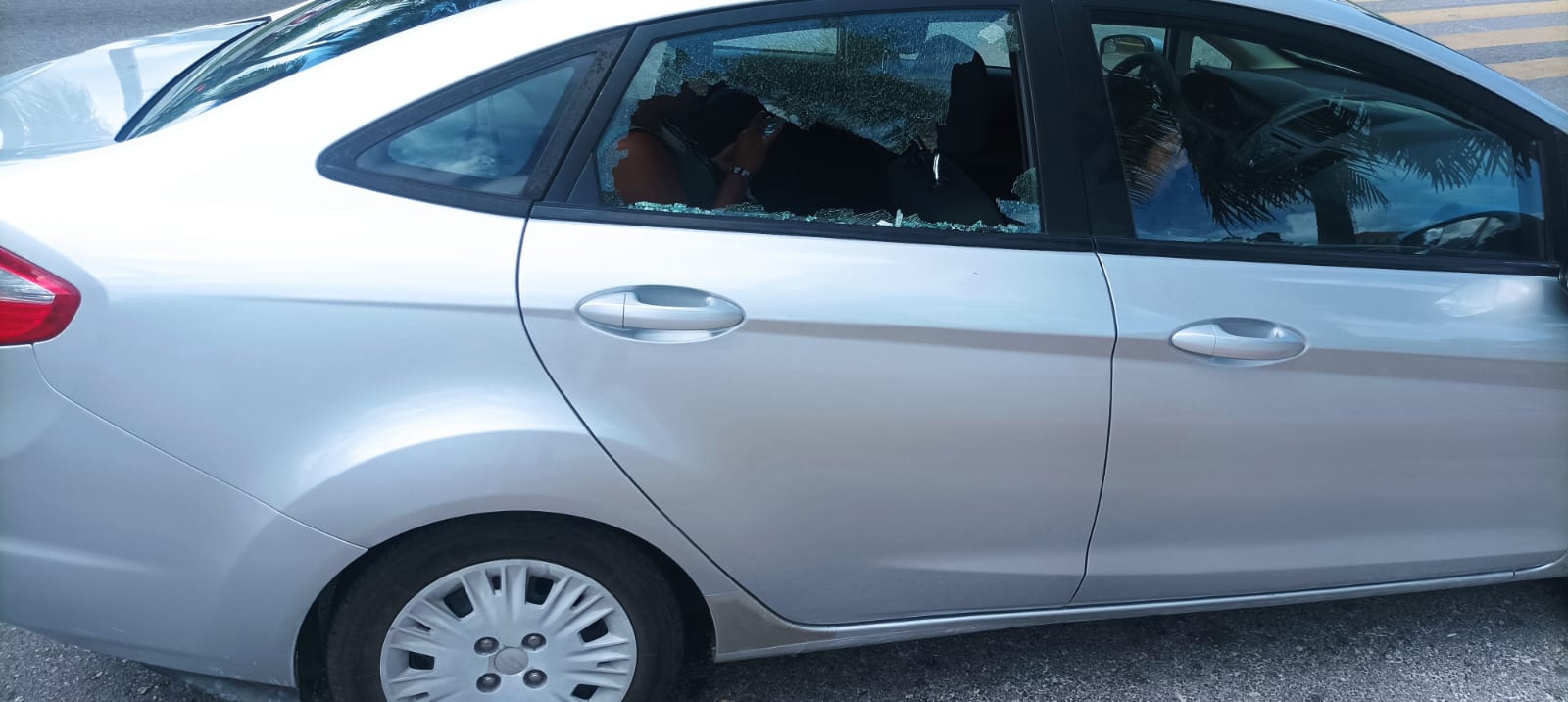 Denuncian nuevo agresión de taxistas en zona hotelera de Cancún