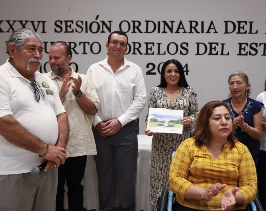 Puerto Morelos recibe sillas de ruedas y bastones de Club Rotario, una gran labor a favor de los portomorelenses.