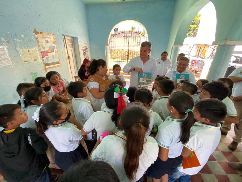 Suman esfuerzos para fortalecer la Cultura Hídrica en lengua maya