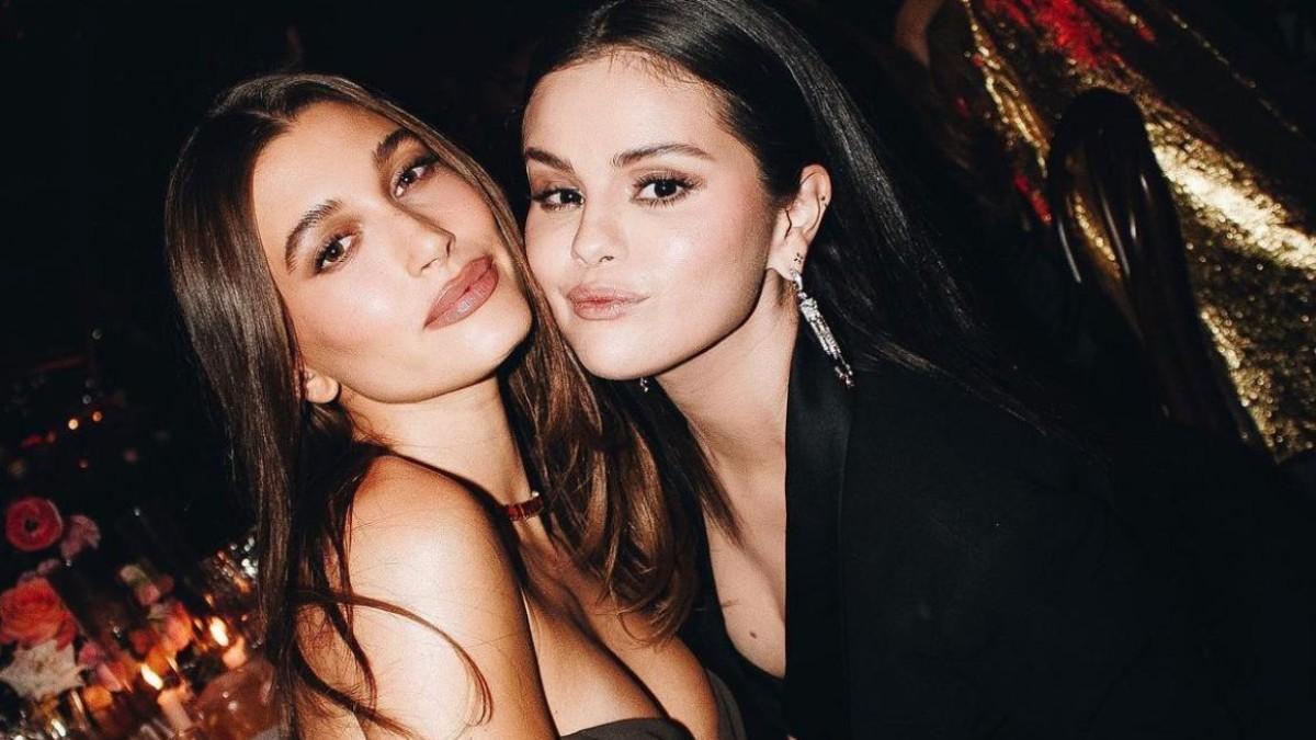 Selena Gomez sale en defensa de Hailey Bieber ante amenazas