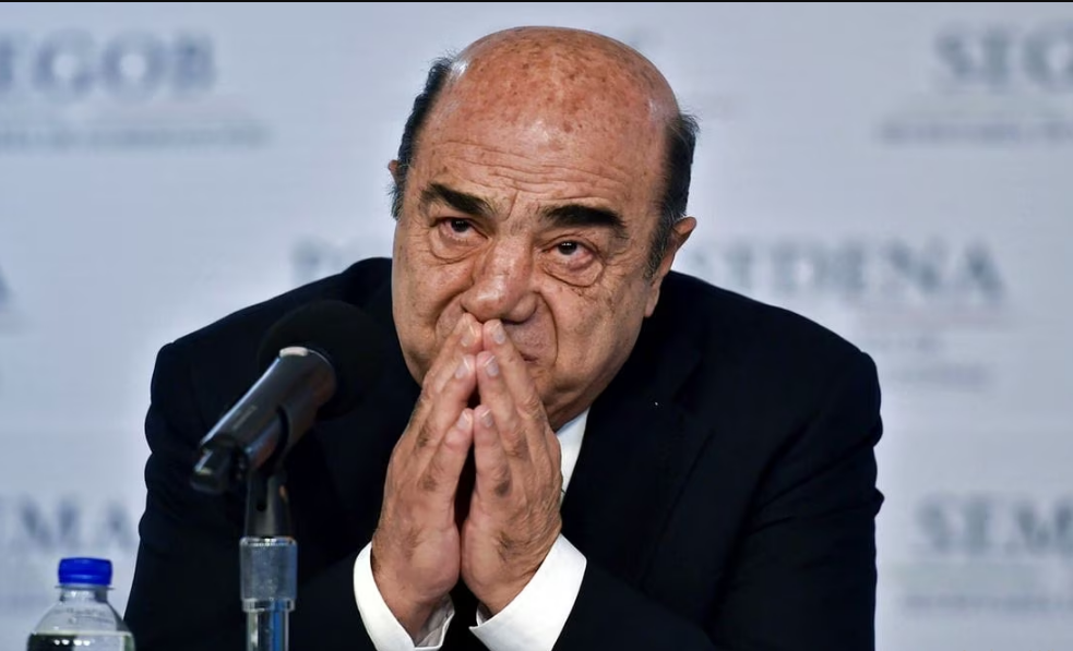 FGR imputa nuevos cargos a Murillo Karam