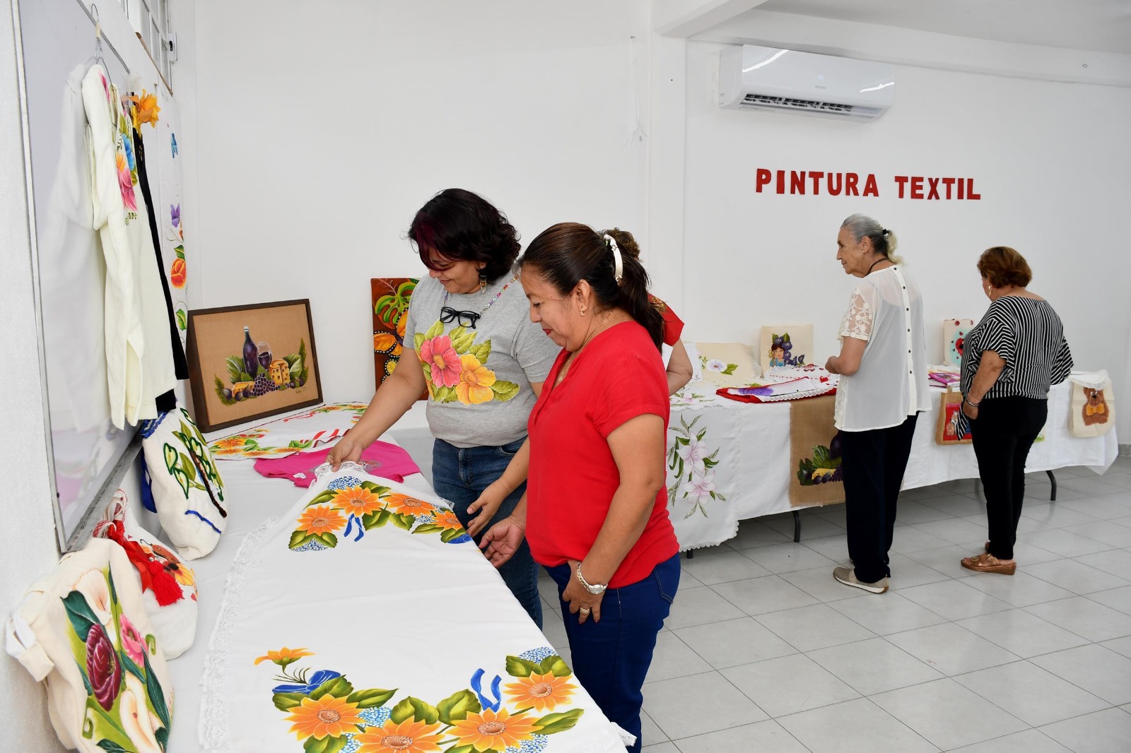 La FPMC clausuró su taller de pintura textil