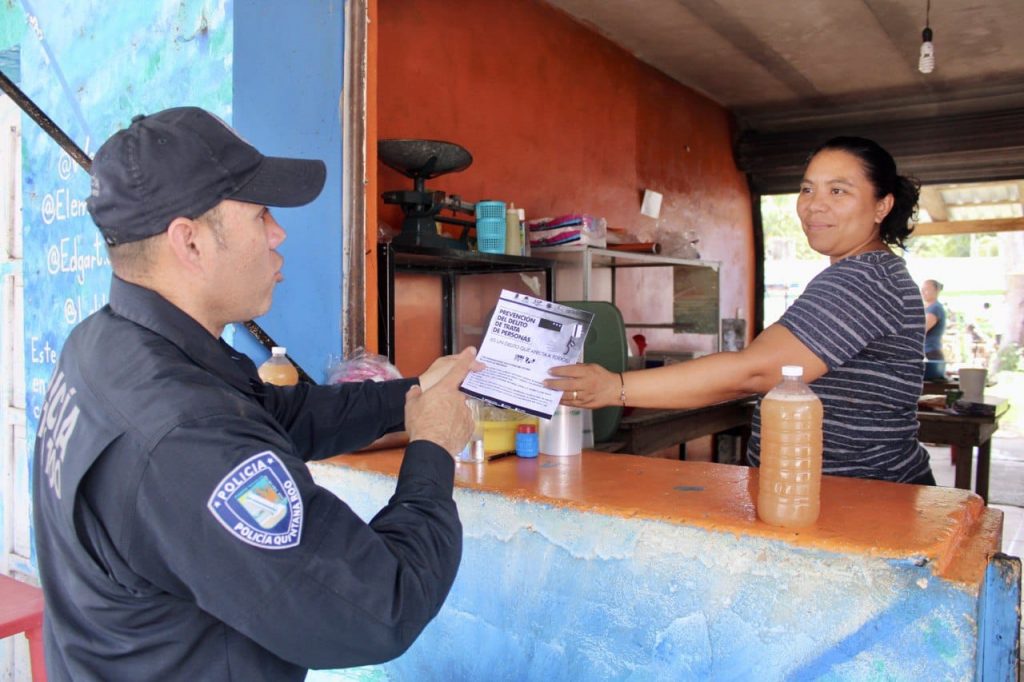 Puerto Morelos imparte pláticas para prevenir la trata de personas, para preservar la paz y garantizar la seguridad.
