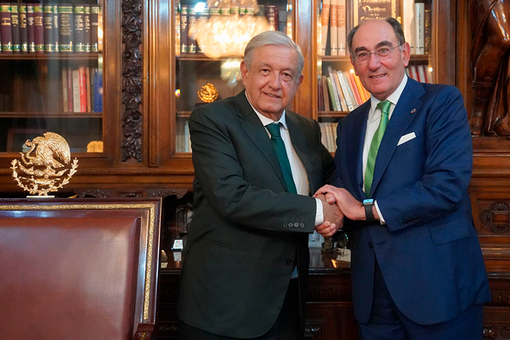 México compra 13 plantas generadoras de electricidad a Iberdrola