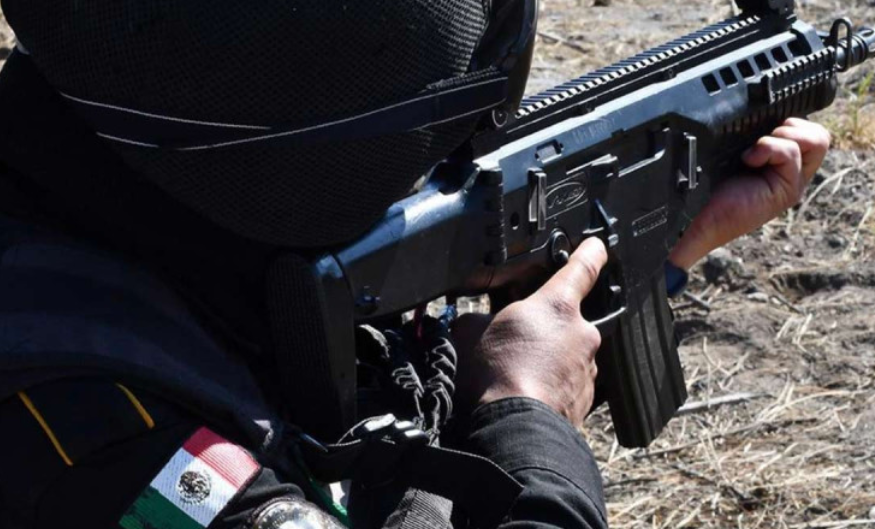 Comando ataca a policías en Nuevo León